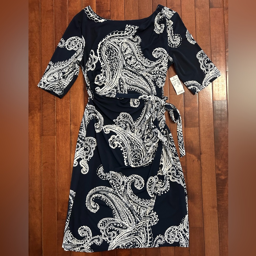 NWT Navy and White Paisley Faux Wrap Dress Size Medium